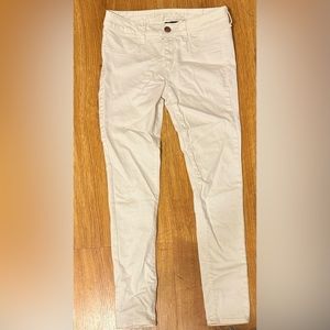 American Eagle White Super Super Stretch Skinny Jeans
